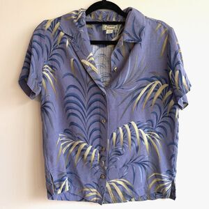Tommy Bahama 100% Silk Button Up Hawaiian Shirt Palm Leaf Blue Purple Size XS